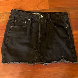American Eagle Outfitters, size 8, Black denim skirt